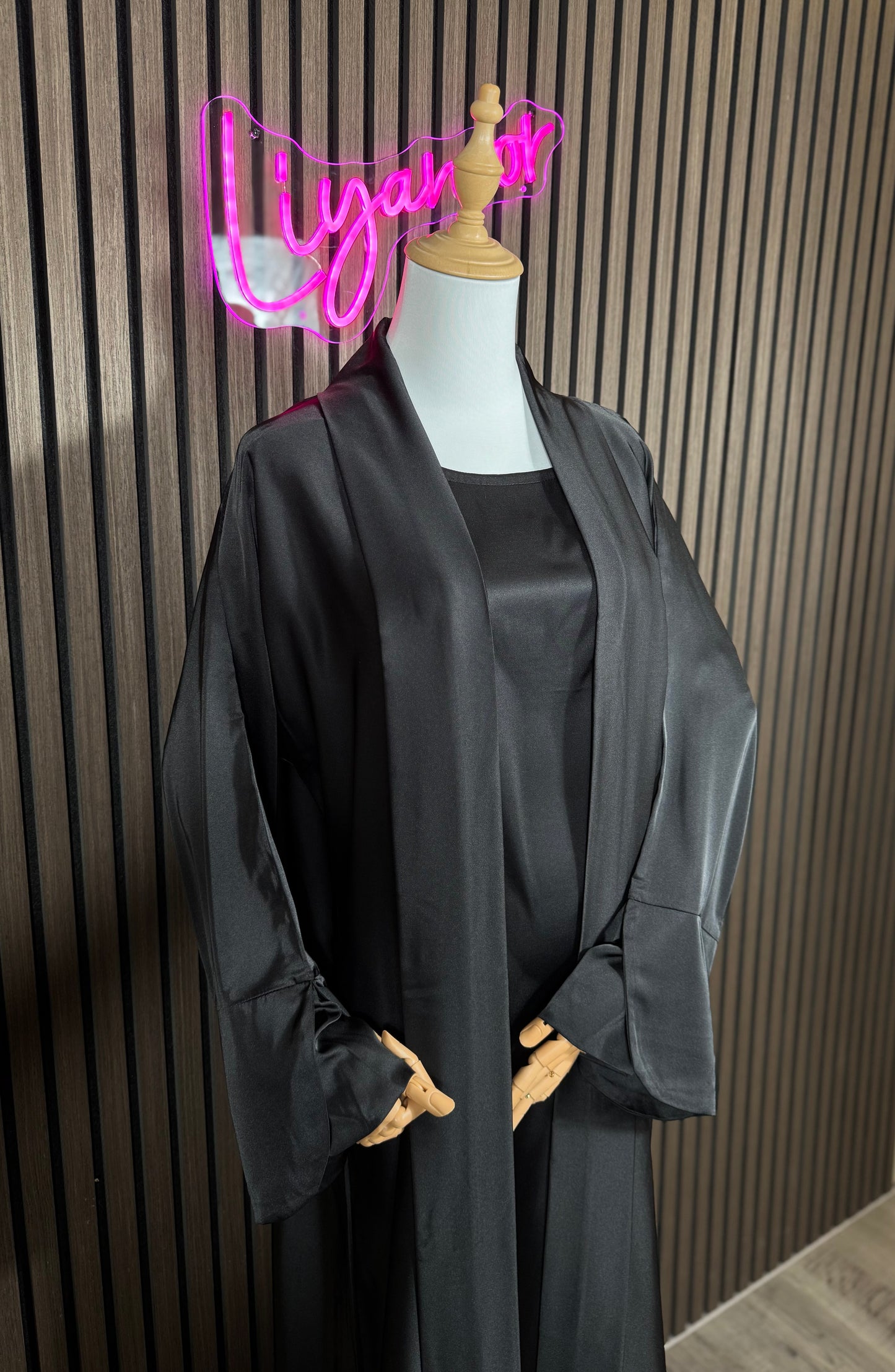 Safa X Black